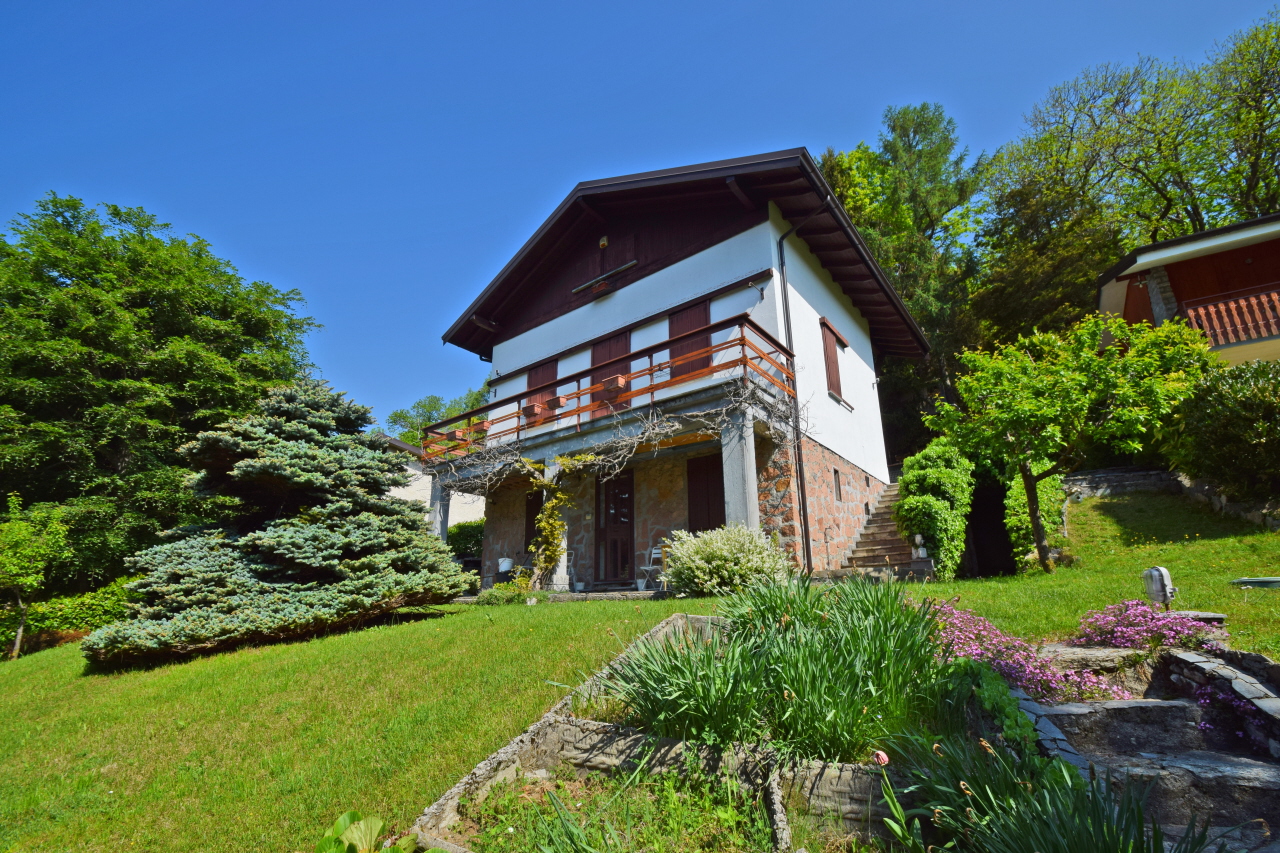 PORTO VALTRAVAGLIA - ZONA MUSADINO - VENDESI VILLA UNIFAMIGLIARE CON GIARDINO PRIVATO