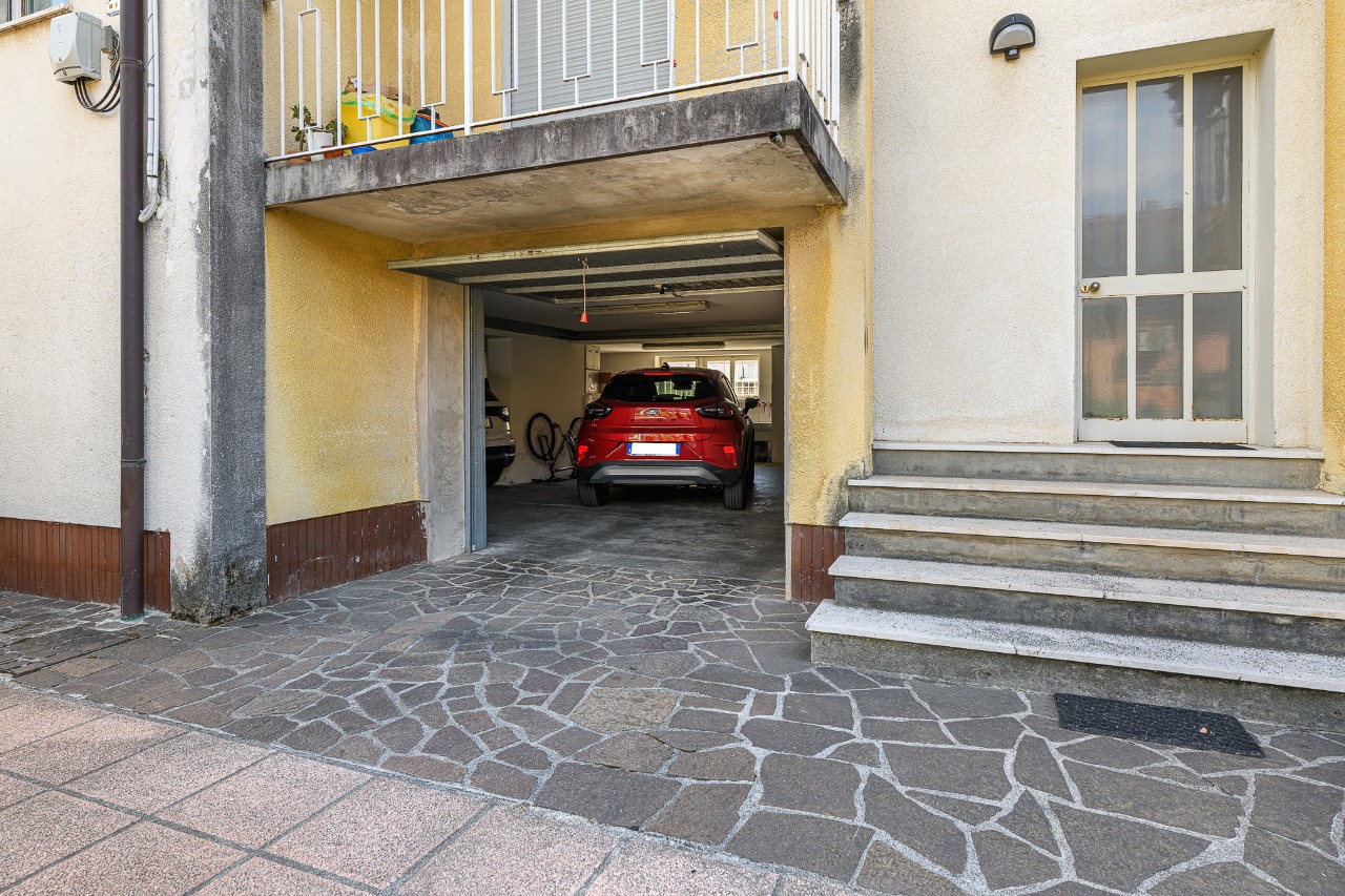 20865_Garage