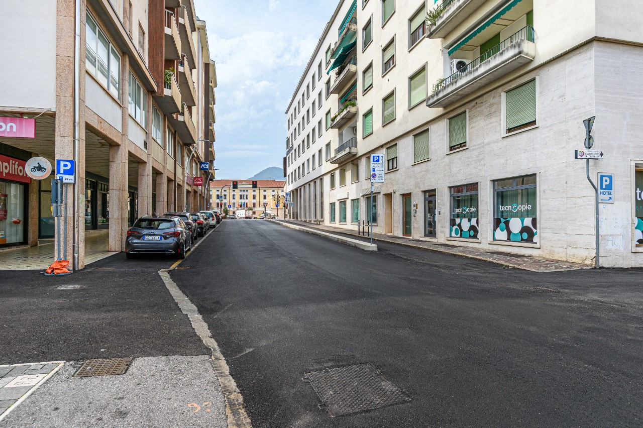 20861_Esterna