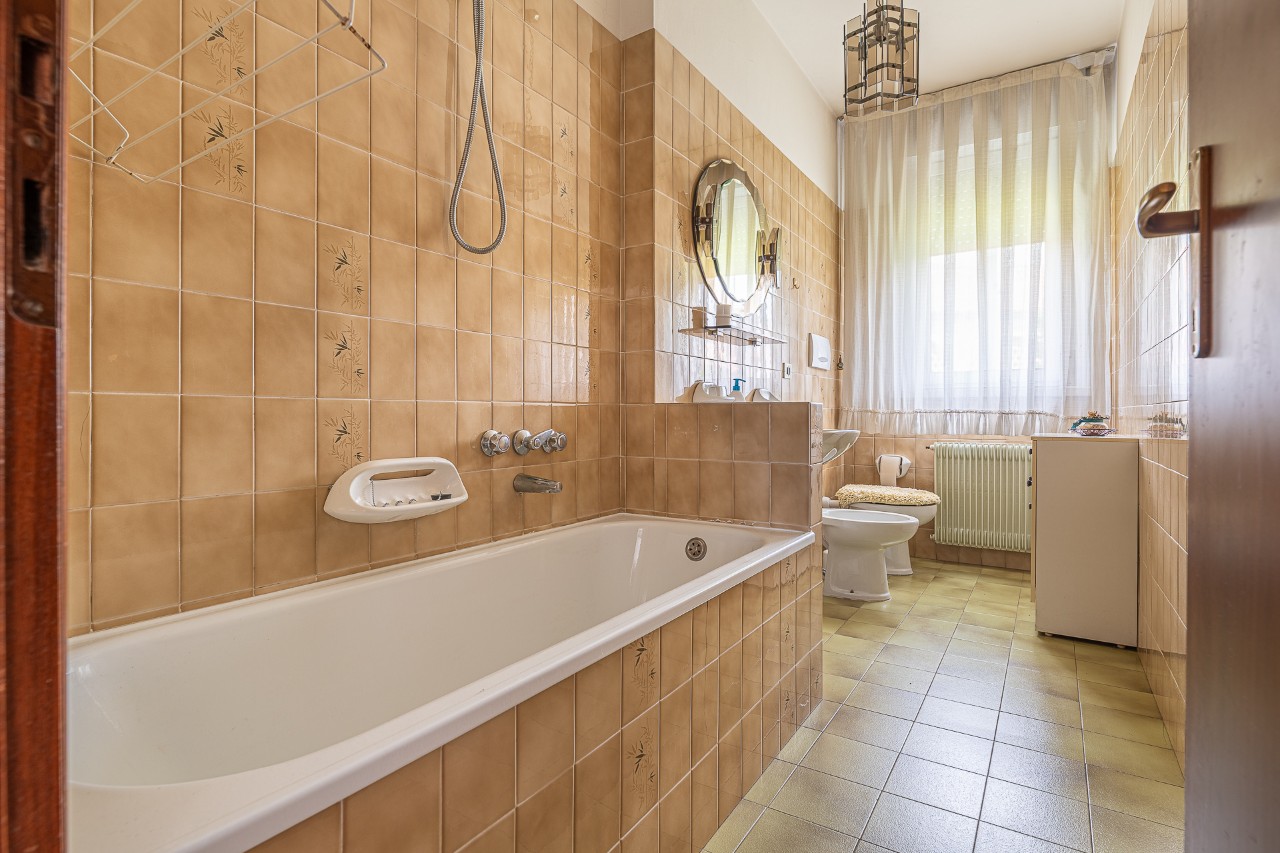 20864_Bagno