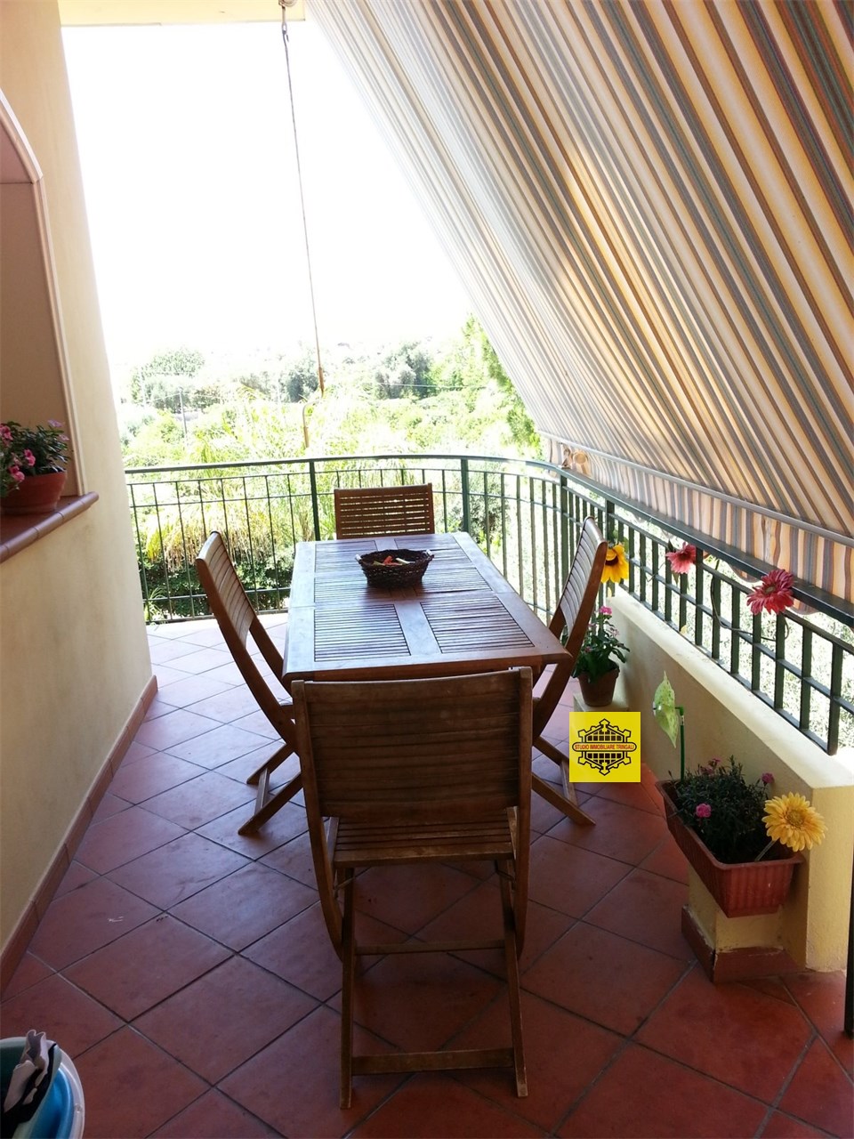 VERANDA