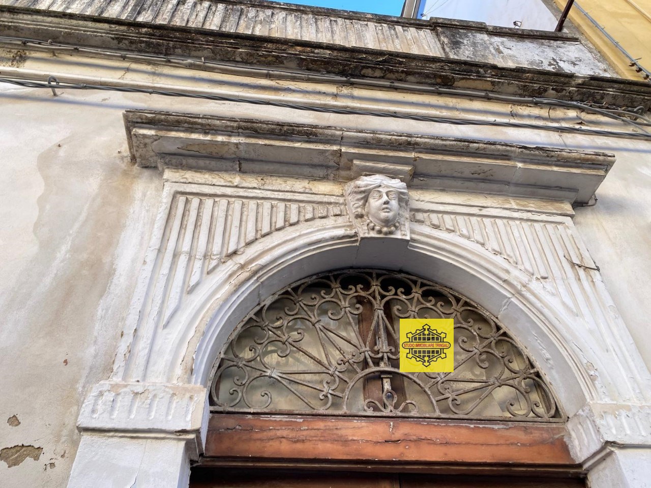 33ef69aa-86e9-435d-a8cb-81db992ffb2a