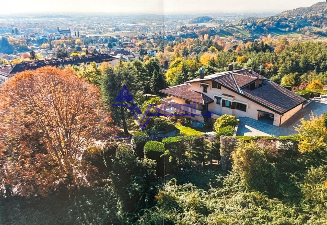 VILLA A R 1000029