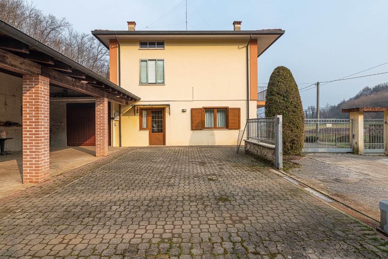 20693_Esterna_1