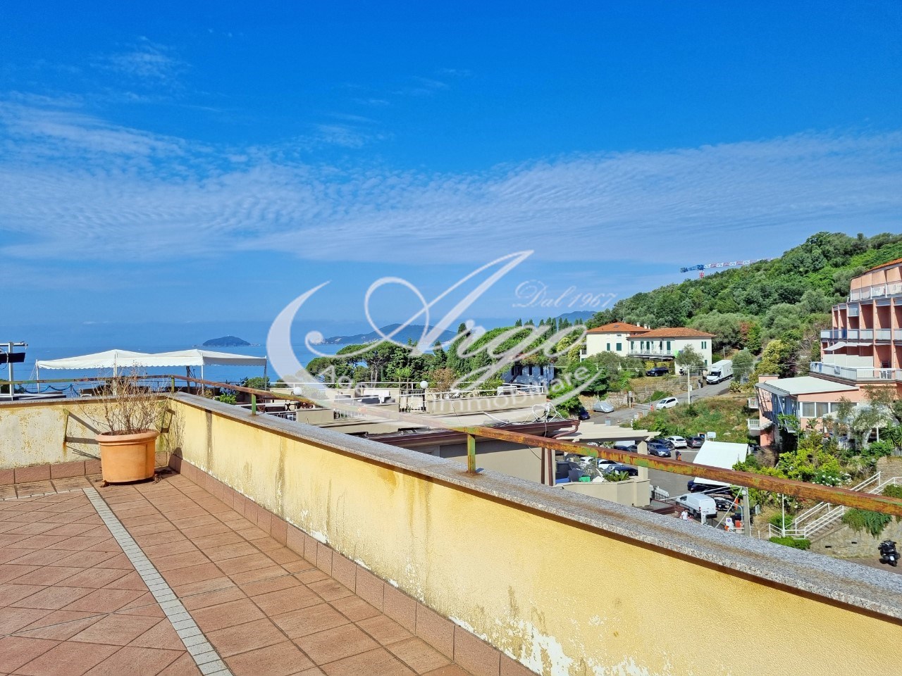 COD 1219 - Terrazza solarium (4)