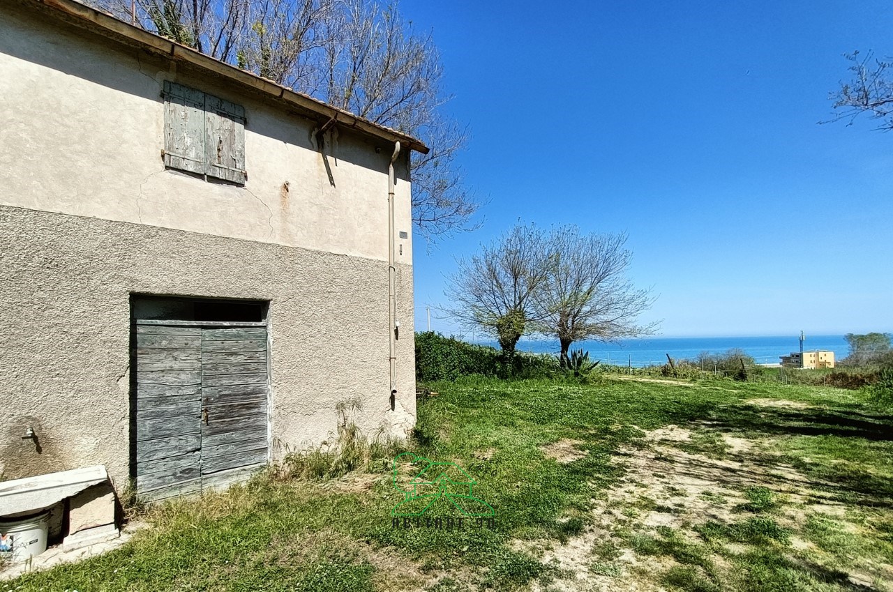 ESTERNO (3)