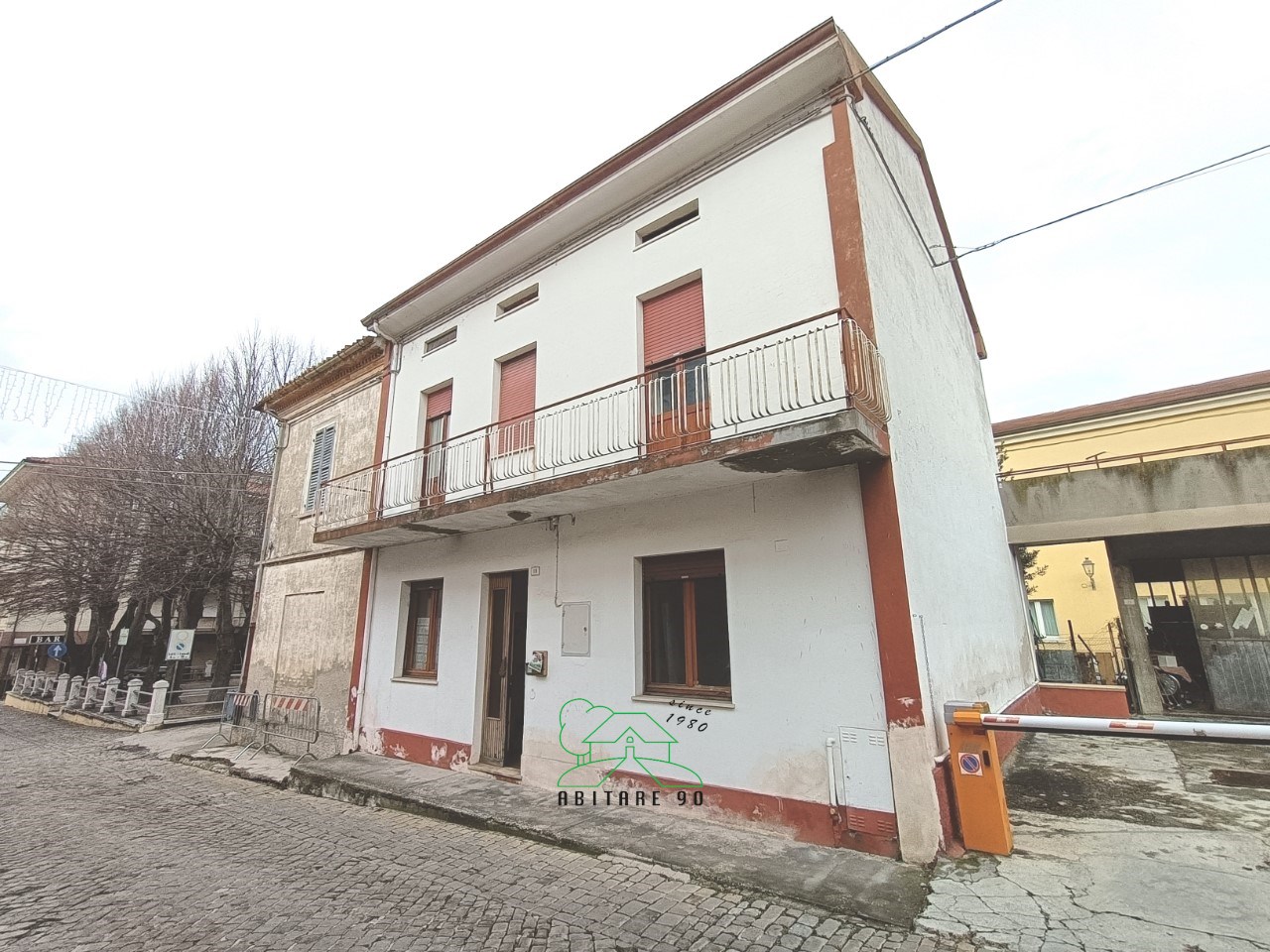 ESTERNO (5)
