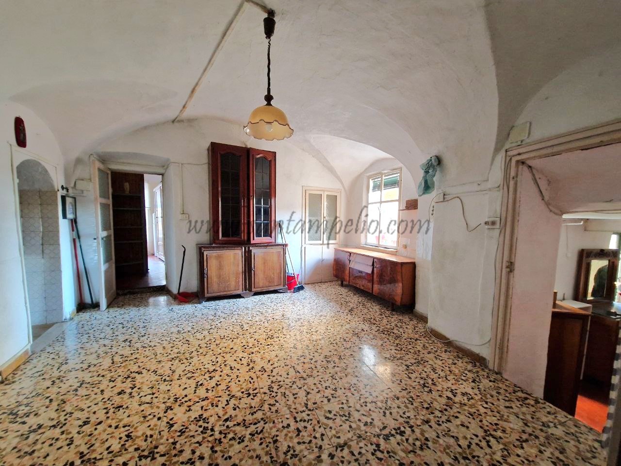 photo_5893052566340308132_y